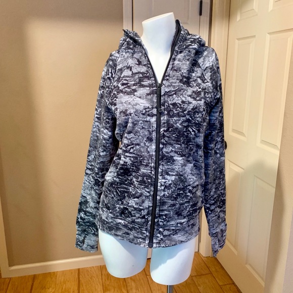 Lululemon Jacket - Picture 6 of 6